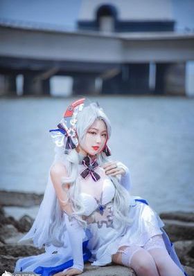《裙子下有野兽》_高清完整视频