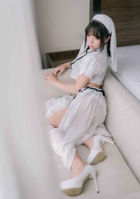 迷人的保姆完整版_BD免费观看电视剧