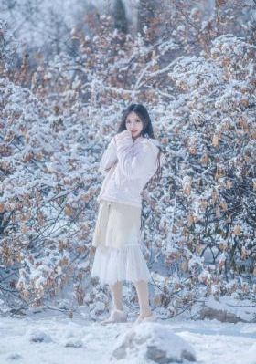 开局有剑域我能苟成剑神_4K高清在线观看